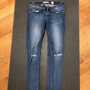 SP Black dark wash ripped knees skinny jeans